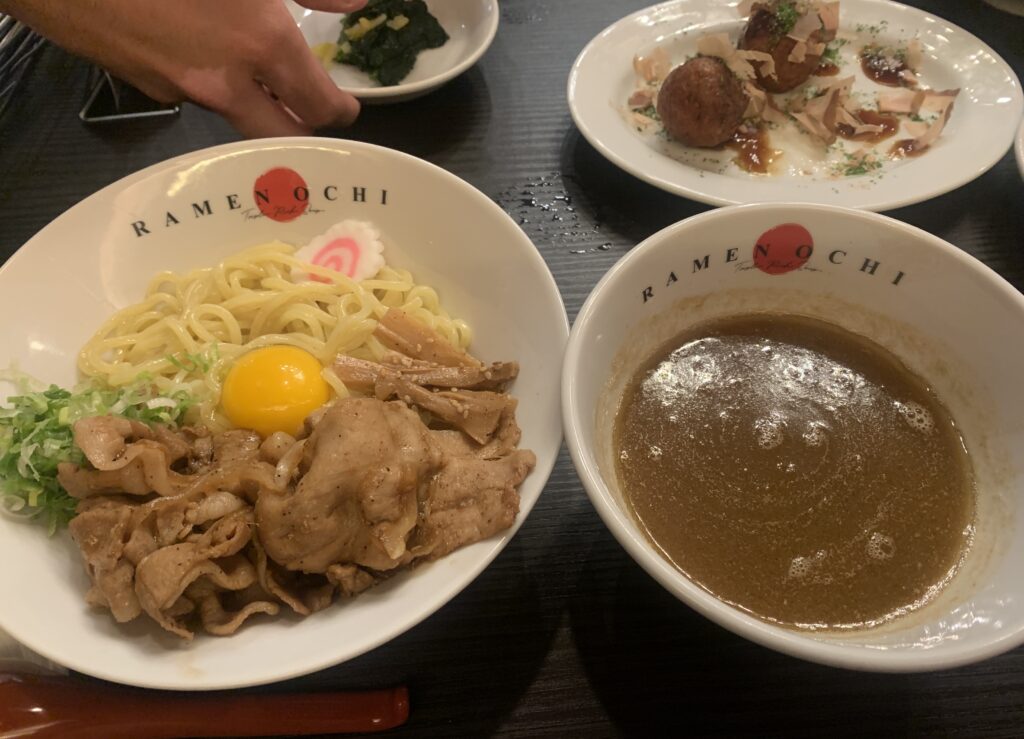 ロサンゼルスのラーメン Ramen Ochi 越智ラーメン